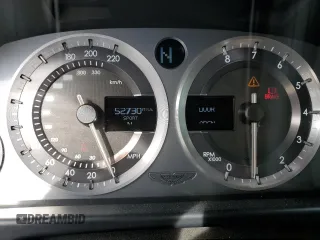 2009 Aston Martin Vantage z VIN SCFBF04CX9GD11942, wystawiony jako Copart lot #43771214 z przebiegiem 52 730 mil mil oraz . Historia ofert i sprzedaży dostępna na DreamBid. Obrazek 9.