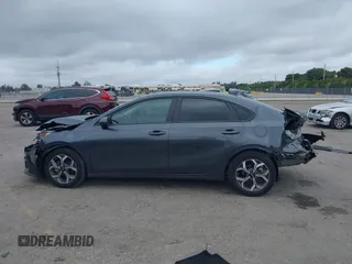 2021 Kia Forte FE z VIN 3KPF24AD0ME312622, wystawiony jako IAAI lot #41329338 z przebiegiem 29 722 mil mil oraz . Historia ofert i sprzedaży dostępna na DreamBid. Obrazek 14.