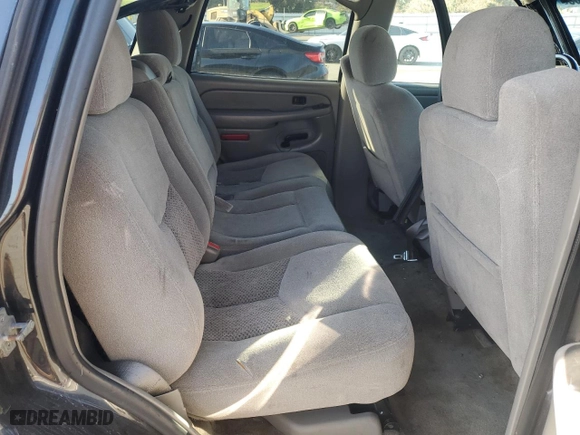 2005 Chevrolet Tahoe LS with VIN 1GNEC13V55J136904, listed as a Copart auction lot 52328965 with 221,522 mi miles and Salvage Title. Bid and sale history available at carsss.com. Image 10.