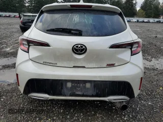 2020 Toyota Corolla Hatchback XSE with VIN JTNC4RBE9L3074725, listed as a Copart auction lot 50930325 with 73,392 mi miles and Salvage Title. Bid and sale history available at carsss.com. Image 6.