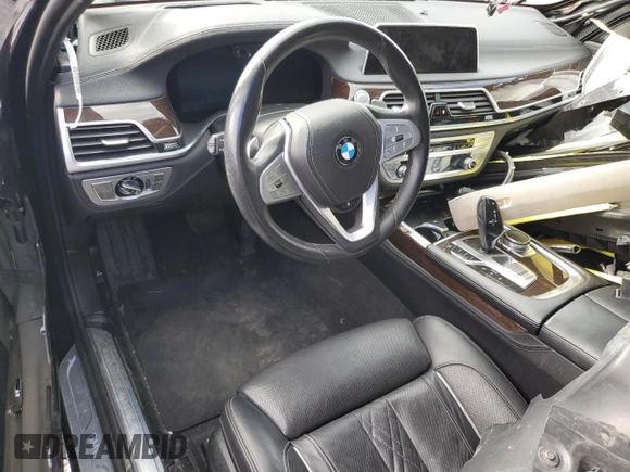 2020 BMW 7 Series 750i xDrive with VIN WBA7U2C01LGM27402, listed as a Copart auction lot 52943595 with Not provided miles and Salvage title. Bid and sale history available at DreamBid. Image 8.