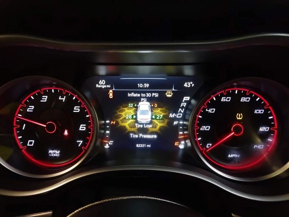 2016 Dodge Charger SXT with VIN 2C3CDXJG6GH282127, listed as a IAAI auction lot 41591877 with 82,331 mi miles. Bid and sale history available at carsss.com. Image 7.