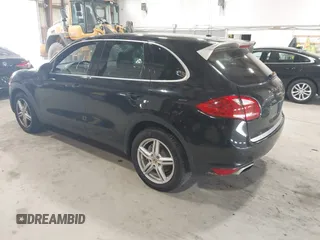 2014 Porsche Cayenne Diesel with VIN WP1AF2A25ELA45518, listed as a IAAI auction lot 42537736 with 210,836 mi miles and . Bid and sale history available at DreamBid. Image 3.