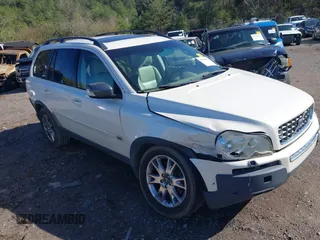 2006 Volvo XC90 4.4L V8 with VIN YV4CZ852X61243603, listed as a IAAI auction lot 41765061 with 213,542 mi miles. Bid and sale history available at carsss.com. Image 1.