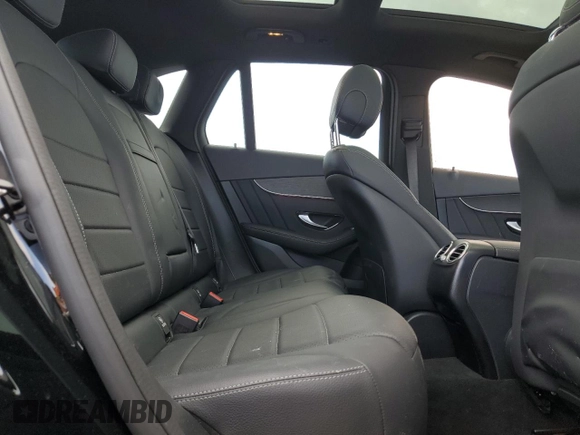 2022 Mercedes-Benz GLC 300 z VIN W1N0G8EB2NV381180, wystawiony jako Copart lot #48484175 z przebiegiem 36 719 mil mil oraz Szkoda całkowita • Salvage title. Historia ofert i sprzedaży dostępna na DreamBid. Obrazek 11.