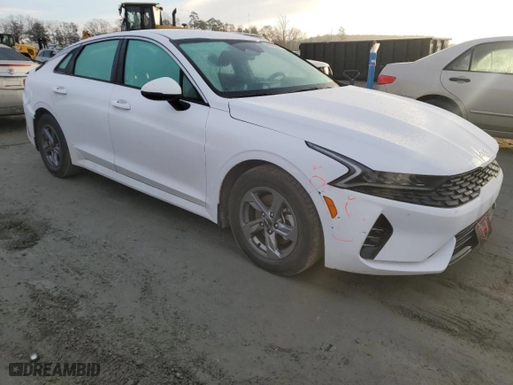 2022 Kia K5 LX with VIN 5XXG24J29NG139632, listed as a Copart auction lot 84645184 with NaN miles and Salvage Title. Bid and sale history available at carsss.com. Image 4.