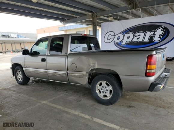1999 Chevrolet Silverado 1500 LS with VIN 2GCEC19T3X1161568, listed as a Copart auction lot 53335945 with 290,601 mi miles and Clean Title. Bid and sale history available at carsss.com. Image 2.