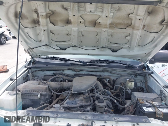 2015 Toyota Tacoma with VIN 5TFTX4CN6FX067709, listed as a IAAI auction lot 42138963 with 119,832 mi miles and . Bid and sale history available at DreamBid. Image 10.