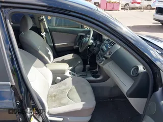 2008 Toyota RAV4 with VIN JTMBD33V986063323, listed as a IAAI auction lot 42025044 with 163,785 mi miles. Bid and sale history available at carsss.com. Image 5.