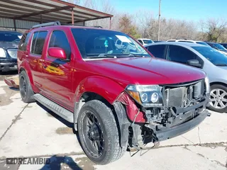 2006 Nissan Pathfinder SE with VIN 5N1AR18U66C671912, listed as a IAAI auction lot 41280406 with 130,361 mi miles. Bid and sale history available at carsss.com. Image 1.