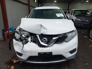 2016 Nissan Rogue SV with VIN 5N1AT2MT9GC899988, listed as a IAAI auction lot 41064018 with 87,424 mi miles. Bid and sale history available at carsss.com. Image 12.