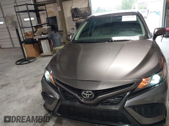 2021 Toyota Camry SE Nightshade with VIN 4T1G11AK9MU407567, listed as a IAAI auction lot 41998316 with 81,801 mi miles and . Bid and sale history available at DreamBid. Image 6.