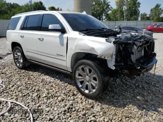 2016 GMC Yukon Denali with VIN 1GKS1CKJ3GR403865, listed as a Copart auction lot 68534264 with 129,655 mi miles and Salvage Title. Bid and sale history available at carsss.com. Image 4.