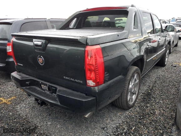 2013 Cadillac Escalade EXT Premium with VIN 3GYT4NEF7DG284248, listed as a Copart auction lot 73920034 with NaN miles and Salvage Title. Bid and sale history available at carsss.com. Image 3.