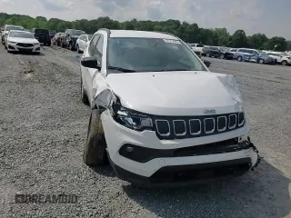 2022 Jeep Compass Latitude with VIN 3C4NJDBB3NT158254, listed as a Copart auction lot 57141855 with 50,675 mi miles and Salvage title. Bid and sale history available at DreamBid. Image 15.