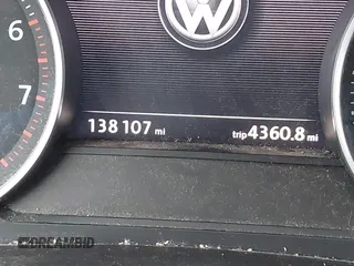 2012 Volkswagen Touareg Sport z VIN WVGEF9BP5CD011717, wystawiony jako IAAI lot #41787614 z przebiegiem 138 127 mil mil oraz . Historia ofert i sprzedaży dostępna na DreamBid. Obrazek 15.