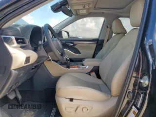 2023 Toyota Highlander Hybrid Limited with VIN 5TDXBRCH3PS576039, listed as a Copart auction lot 62006645 with 27,172 mi miles and Salvage title. Bid and sale history available at DreamBid. Image 7.