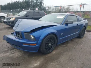 2006 Ford Mustang GT Deluxe with VIN 1ZVHT82H165214757, listed as a IAAI auction lot 41915121 with NaN miles. Bid and sale history available at carsss.com. Image 18.