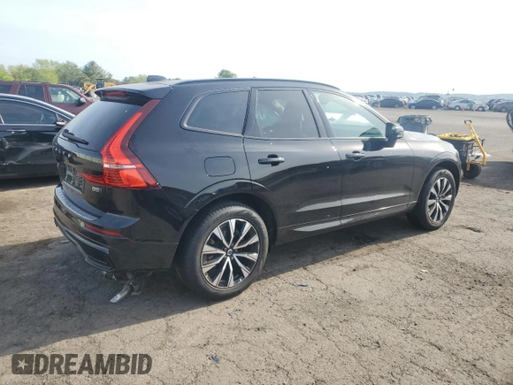 2024 Volvo XC60 Plus Dark Theme z VIN YV4L12RL5R1767754, wystawiony jako Copart lot #55004885 z przebiegiem 13 207 mil mil oraz Szkoda całkowita • Salvage title. Historia ofert i sprzedaży dostępna na DreamBid. Obrazek 3.
