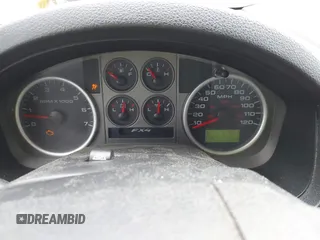 2004 Ford F-150 XLT z VIN 1FTPX14524KB02478, wystawiony jako IAAI lot #42211211 z przebiegiem 190 678 mil mil oraz . Historia ofert i sprzedaży dostępna na DreamBid. Obrazek 7.