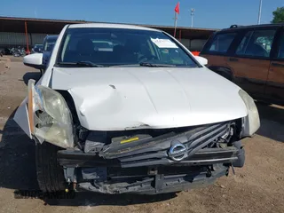2011 Nissan Sentra S with VIN 3N1AB6AP9BL645316, listed as a IAAI auction lot 42490823 with 168,805 mi miles and . Bid and sale history available at DreamBid. Image 6.