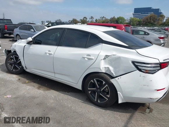 2024 Nissan Sentra SV z VIN 3N1AB8CV6RY326752, wystawiony jako IAAI lot #42368521 z przebiegiem 17 348 mil mil oraz . Historia ofert i sprzedaży dostępna na DreamBid. Obrazek 6.