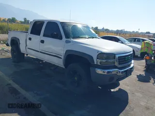 2006 GMC Sierra 2500HD Work Truck with VIN 1GTHC23U96F168472, listed as a IAAI auction lot 40591404 with 162,114 mi miles and . Bid and sale history available at DreamBid. Image 1.