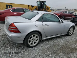 2002 Mercedes-Benz SLK-Class 2.3L Kompressor with VIN WDBKK49F92F241765, listed as a Copart auction lot 50774655 with 141,371 mi miles and Clean Title. Bid and sale history available at carsss.com. Image 3.