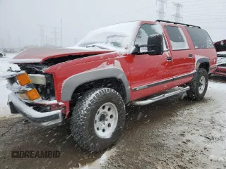1996 Chevrolet Suburban with VIN 1GNGK26J3TJ332167, listed as a Copart auction lot 81561064 with 130,453 mi miles and Salvage Title. Bid and sale history available at carsss.com. Image 1.