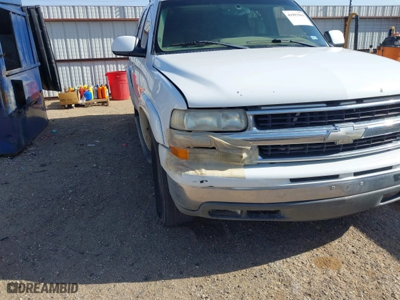 2004 Chevrolet Tahoe LT with VIN 1GNEC13Z74R322902, listed as a IAAI auction lot 41993964 with 258,526 mi miles. Bid and sale history available at carsss.com. Image 6.