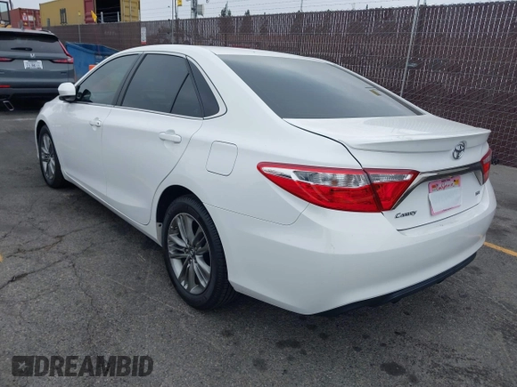 2017 Toyota Camry XLE z VIN 4T1BF1FKXHU797542, wystawiony jako IAAI lot #42374500 z przebiegiem 49 983 mil mil oraz . Historia ofert i sprzedaży dostępna na DreamBid. Obrazek 3.