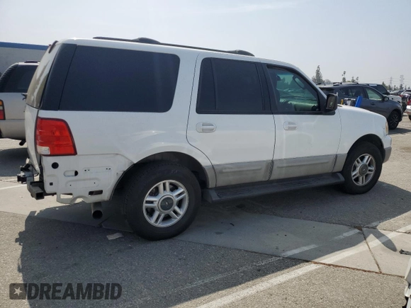 2003 Ford Expedition Special Service z VIN 1FMFU15L73LB01431, wystawiony jako Copart lot #60749325 z przebiegiem 103 107 mil mil oraz Szkoda całkowita • Salvage title. Historia ofert i sprzedaży dostępna na DreamBid. Obrazek 3.