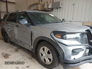 2020 Ford Police Interceptor with VIN 1FM5K8AC0LGB86329, listed as a IAAI auction lot 42434997 with Not provided miles and . Bid and sale history available at DreamBid. Image 1.