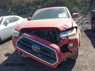 2018 Toyota Tacoma SR with VIN 5TFCZ5AN1JX154722, listed as a IAAI auction lot 41693606 with 123,916 mi miles. Bid and sale history available at carsss.com. Image 12.