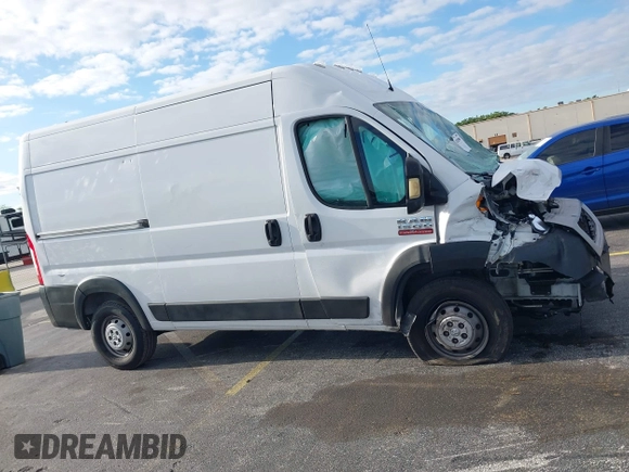 2019 Ram ProMaster Cargo with VIN 3C6TRVBG2KE553793, listed as a IAAI auction lot 42028590 with 72,714 mi miles and . Bid and sale history available at DreamBid. Image 13.