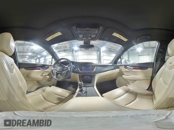 2017 Cadillac XT5 Luxury AWD z VIN 1GYKNDRSXHZ286169, wystawiony jako Copart lot #56516535 z przebiegiem 132 301 mil mil oraz Szkoda całkowita • Salvage title. Historia ofert i sprzedaży dostępna na DreamBid. Obrazek 16.