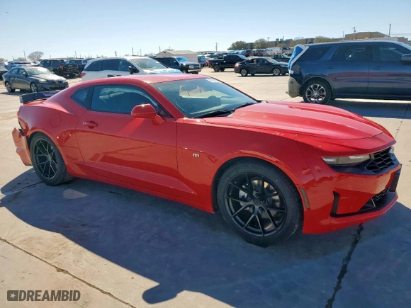 2022 Chevrolet Camaro 1LT with VIN 1G1FB1RX6N0105605, listed as a Copart auction lot 47825805 with 37,913 mi miles and Salvage Title. Bid and sale history available at carsss.com. Image 4.