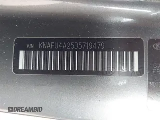2013 Kia Forte EX with VIN KNAFU4A25D5719479, listed as a IAAI auction lot 41927460 with 19,974 mi miles. Bid and sale history available at carsss.com. Image 9.