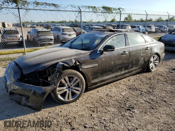 2019 Jaguar XJ Portfolio with VIN SAJWA2G7XK8W19345, listed as a Copart auction lot 72649384 with Not Provided miles and Salvage Title. Bid and sale history available at DreamBid. Image 1.