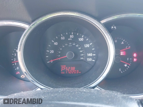 2012 Kia Sorento EX with VIN 5XYKU3A65CG299100, listed as a IAAI auction lot 42098445 with 172,203 mi miles. Bid and sale history available at carsss.com. Image 7.