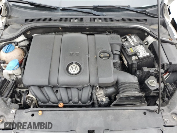 2013 Volkswagen Jetta SE with VIN 3VWDP7AJ8DM277587, listed as a Copart auction lot 58093815 with 136,608 mi miles and Salvage title. Bid and sale history available at DreamBid. Image 11.