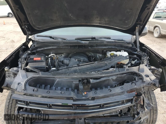 2022 Chevrolet Suburban RST with VIN 1GNSCEKD1NR304560, listed as a Copart auction lot 54498525 with 83,522 mi miles and Salvage title. Bid and sale history available at DreamBid. Image 12.