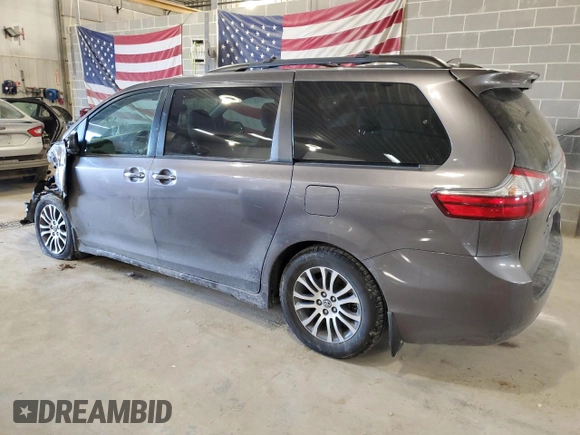 2020 Toyota Sienna XLE Auto Access Seat with VIN 5TDYZ3DC4LS039013, listed as a Copart auction lot 46858545 with 103,103 mi miles and Salvage Title. Bid and sale history available at carsss.com. Image 2.