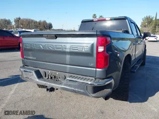 2019 Chevrolet Silverado 1500 LT with VIN 3GCPWCED1KG236908, listed as a IAAI auction lot 41743457 with 78,478 mi miles. Bid and sale history available at carsss.com. Image 4.