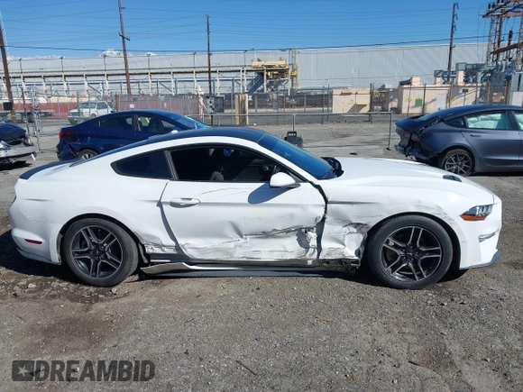 2018 Ford Mustang EcoBoost with VIN 1FA6P8TH3J5129155, listed as a IAAI auction lot 41809077 with 39,680 mi miles and . Bid and sale history available at carsss.com. Image 13.