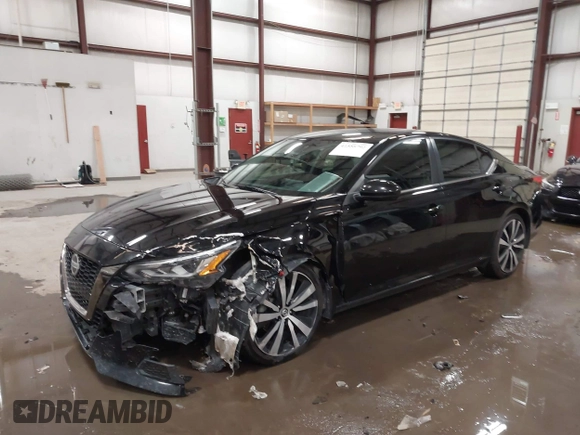 2020 Nissan Altima SR with VIN 1N4BL4CV5LC226199, listed as a IAAI auction lot 41555792 with 71,776 mi miles and . Bid and sale history available at carsss.com. Image 2.