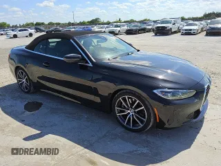2024 BMW 4 Series 430i z VIN WBA23AT04RCR69424, wystawiony jako Copart lot #56997125 z przebiegiem 25 141 mil mil oraz Tytuł czysty. Historia ofert i sprzedaży dostępna na DreamBid. Obrazek 4.