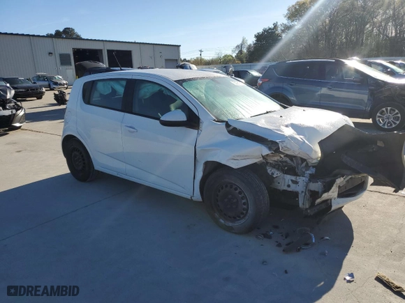 2014 Chevrolet Sonic LS with VIN 1G1JA6SH3E4170398, listed as a Copart auction lot 50381315 with 140,238 mi miles and Salvage Title. Bid and sale history available at carsss.com. Image 4.