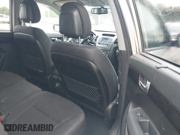 2014 Kia Sorento LX with VIN 5XYKT4A7XEG532862, listed as a IAAI auction lot 41896329 with 97,861 mi miles and . Bid and sale history available at carsss.com. Image 8.