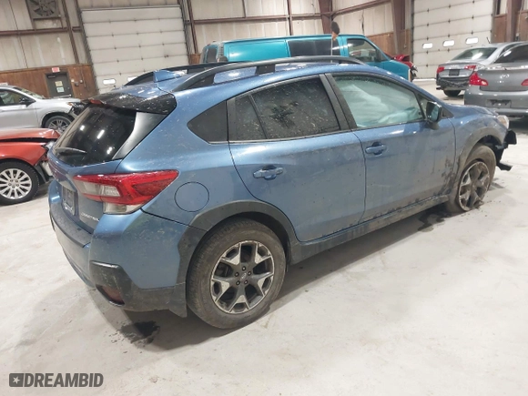 2020 Subaru Crosstrek Premium with VIN JF2GTAPC4L8202181, listed as a IAAI auction lot 41964713 with 33,172 mi miles. Bid and sale history available at carsss.com. Image 4.